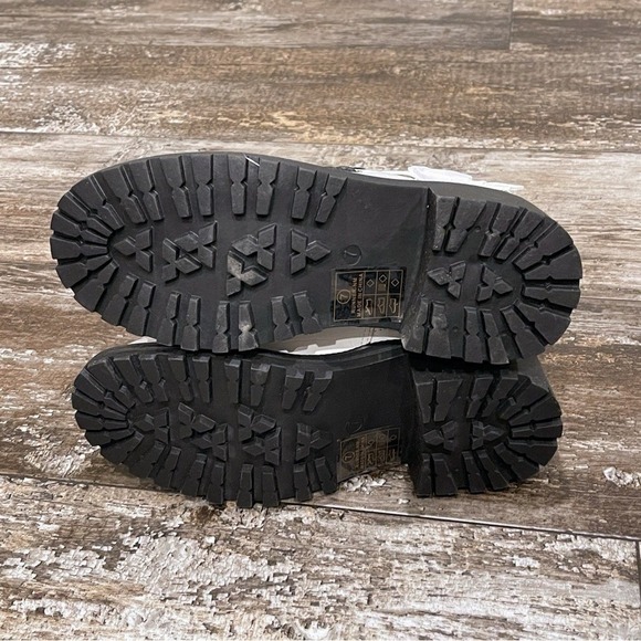 Nicole‎ Miller Boots New York Snakeskin Combat Moto City White Size 7 NEW - Picture 12 of 16